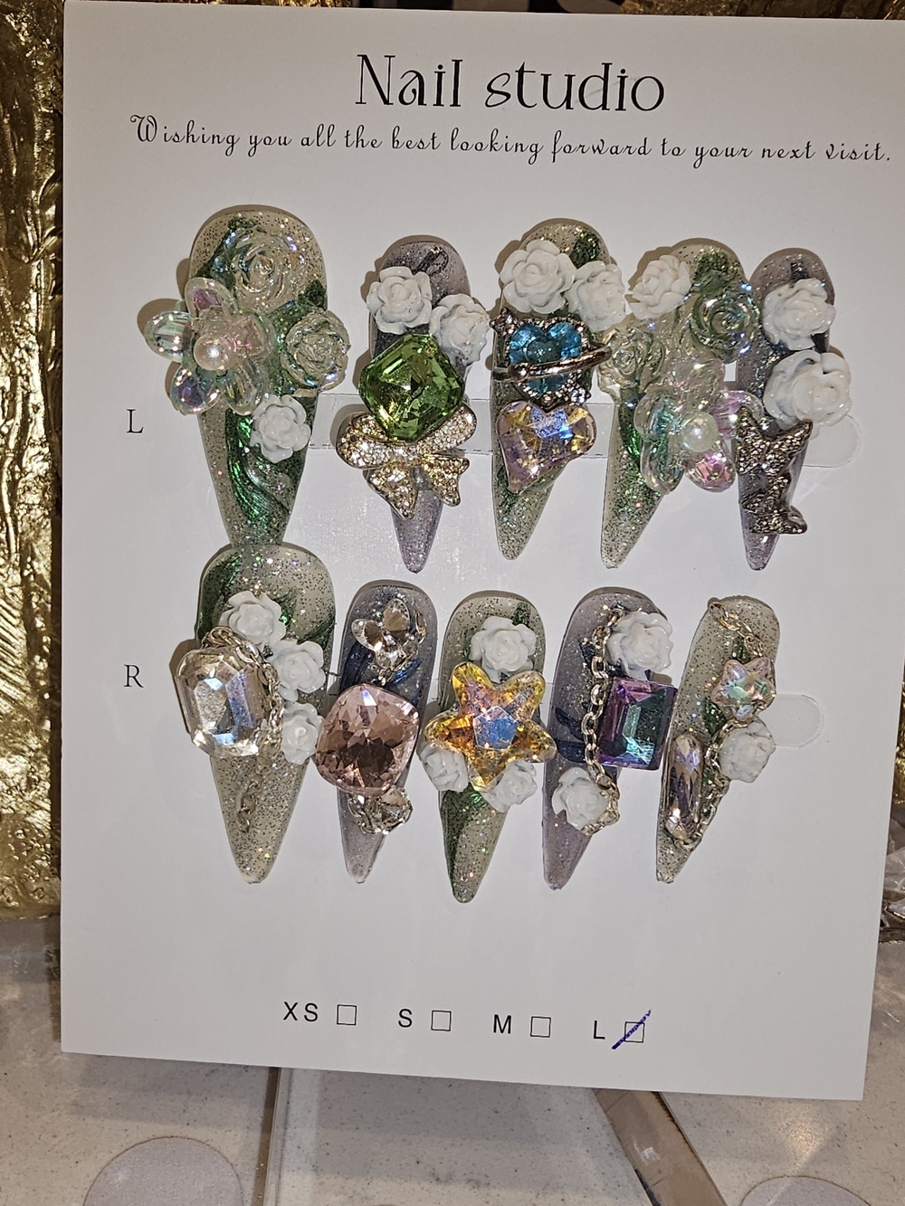 Lux Emerald & Pearl 3D Press-On Nails - Nail Studio